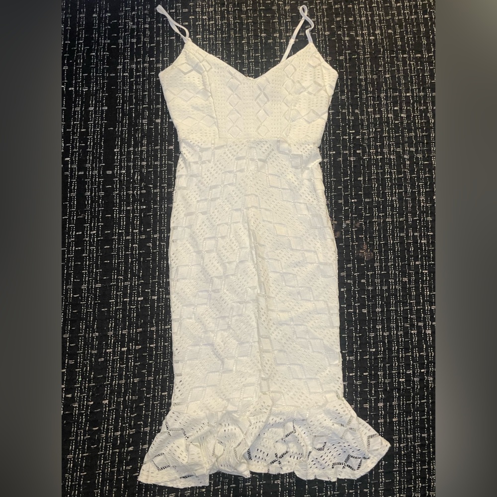 Lulu's Elegant White Dress